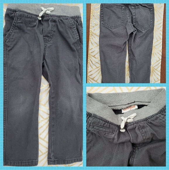 Clothes - Picture 3 of 3